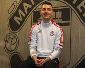 Sharp csatlakozik a United stábjához