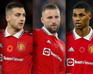 Négy játékosnál is érvényesítette hosszabbítási opcióit a United