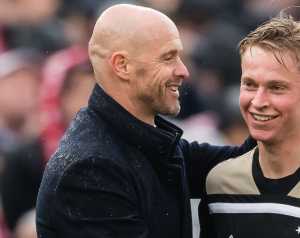 Ten Hag: De Jong a világ bármelyik csapatának erősítés lenne