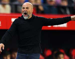 A Sevilla megvált Sampaolitól