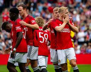 Manchester United 1-0 Lyon