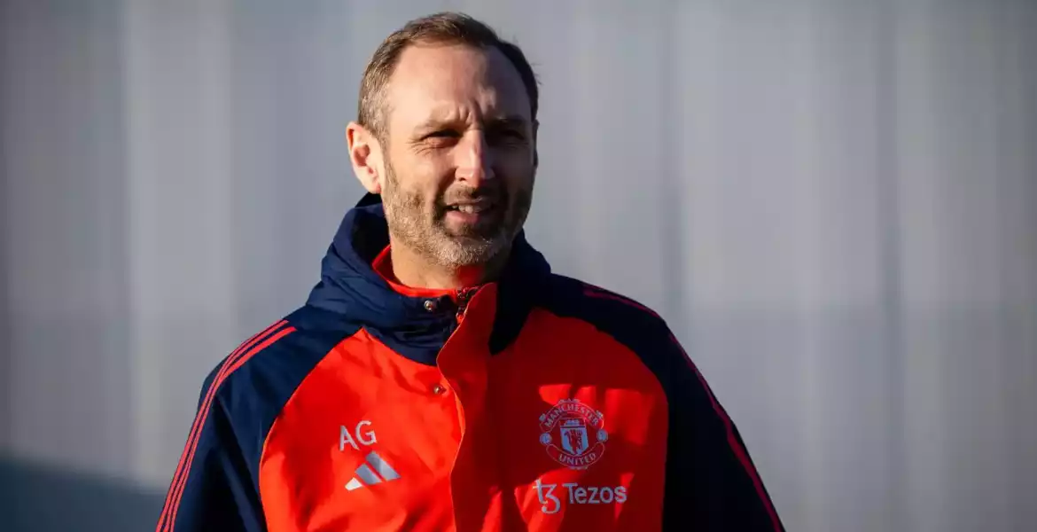 Georgson távozik a United edzői stábjából