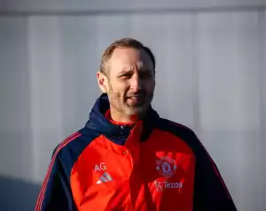 Georgson távozik a United edzői stábjából