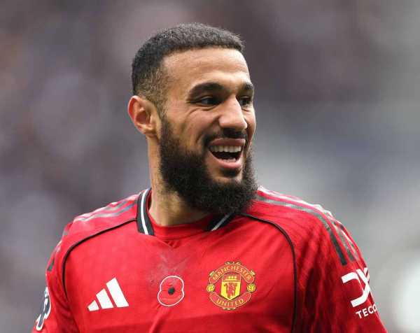 Melyik poszton szeret jásztani Mazraoui?