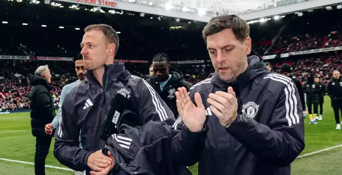 Maguire-t lenyűgözi Evans és Woodgate