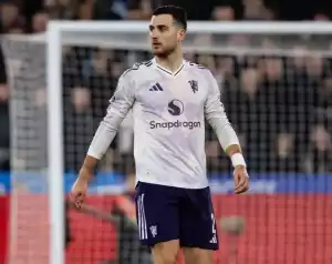 Így birkózik meg Dalot a kritikával