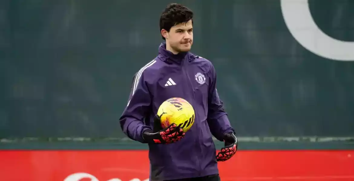 Melyik egykori United kapusokra néz fel Lammens?