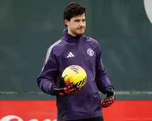 Melyik egykori United kapusokra néz fel Lammens?