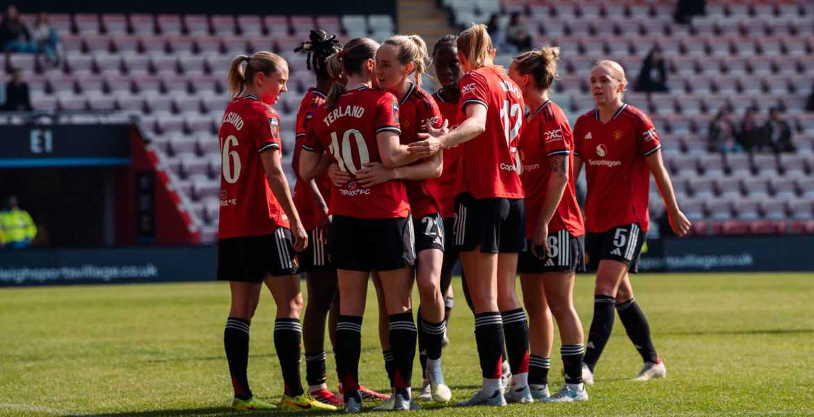 United N - Everton N 2-1