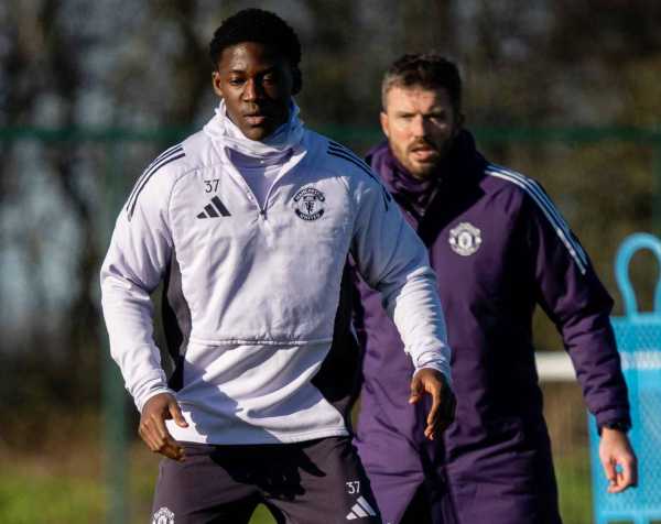 Carrick Mainoo lehetséges új szerződéséről beszélt