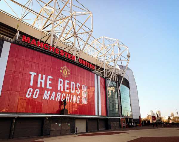 A Golisimo Casino Online és a Manchester United: navigálás ugyanabban a digitális figyelemgazdaságban