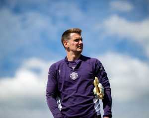 Heaton örül, hogy a Unitednél maradhatott