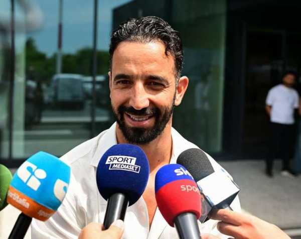 Amorim: Voltak hibáim a Unitednél, bocsánat a szurkolóktól