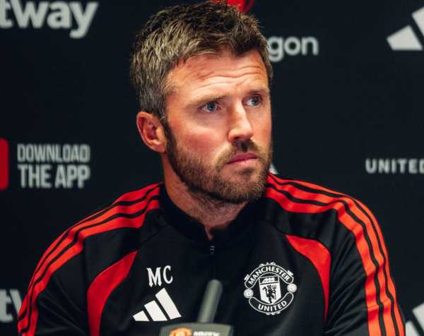 Carrick gyorsaságot és tisztánlátást vár City-ügyben