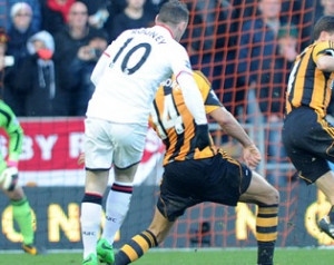 Bruce: Rooney és Fellaini nagy fenyegetést jelentenek
