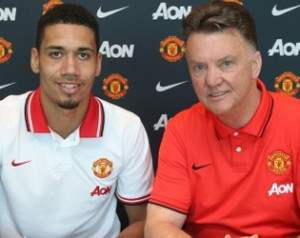 Smalling hosszabbított