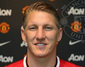 HIVATALOS: Bastian Schweinsteiger a United játékosa