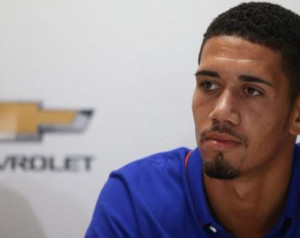 Smalling vállalná a harcot Ramosszal 