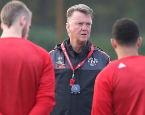 Van Gaal 19 fõs kerete a Wolfsburg ellen