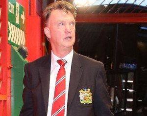 Van Gaal jó kapcsolatai miatt nem fog lemondani