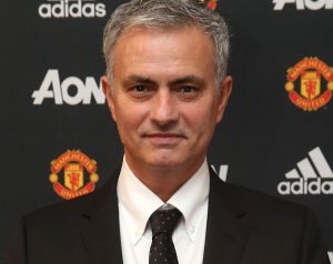 Hivatalos: Mourinho a United új menedzsere