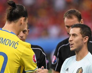 Eden Hazard üdvözli Ibrahimovicot