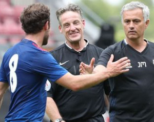 Mourinho: Van hely Mata számára