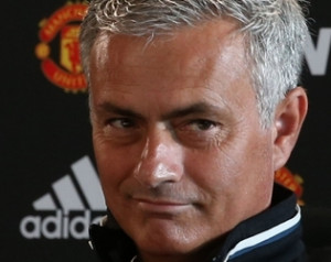 Mourinho: Nem vásárolhatok a riválisoktól