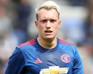 Phil Jones térdsérülést szenvedett