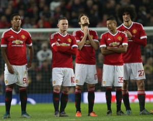 5 vitapont a United háza táján