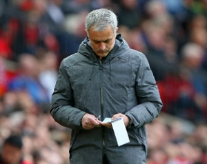 Mourinho már a következõ szezonra tervez