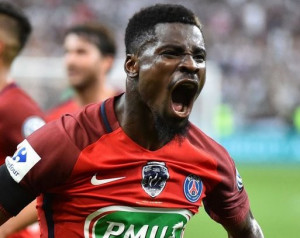 Aurier nincs célkeresztben a Unitednél