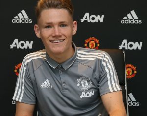 Hivatalos: McTominay hosszabbított