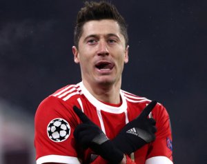 Lewandowskiért harcolhat a United és a Chelsea