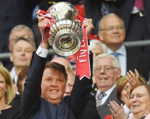 Van Gaal: Guardiola-féle Unitedet építettem volna