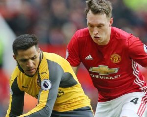 Jones: Alexisnek plusz ösztönzés lesz az Arsenal