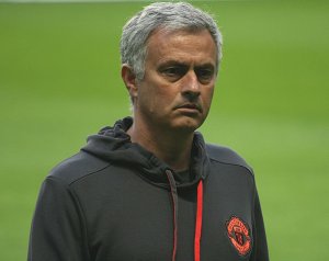 Mourinho pihentetni fogja a vb-n szereplő játékosokat