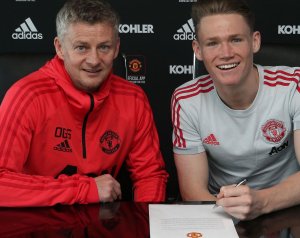 Hivatalos: McTominay hosszabbított