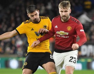 Shaw a Wolves ellen rendbe hozná a dolgokat