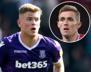 Fletcher ajánlatára a United a Stoke fiatal védőjét figyeli