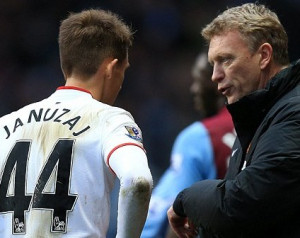 Moyes vinné Fellainit és Januzajt