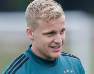 Van de Beek marad az Ajaxnál