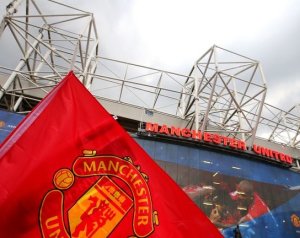 Nem kényszerszabadságolja dolgozóit a United