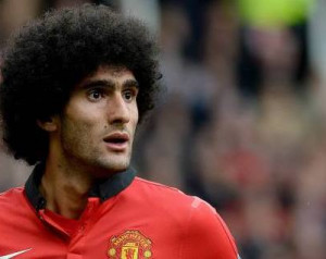 Fellaini a Pool elleni feladatra figyel