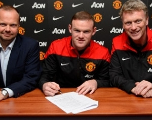 Hivatalos: Rooney hosszabbított