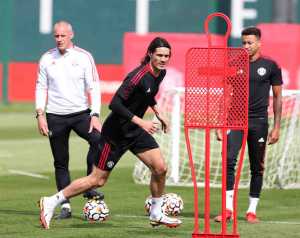 Ole: Cavani hamarosan visszatérhet